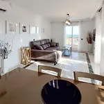 Апартаменти Atico Duplex-las Vistas De Laia Марбелья